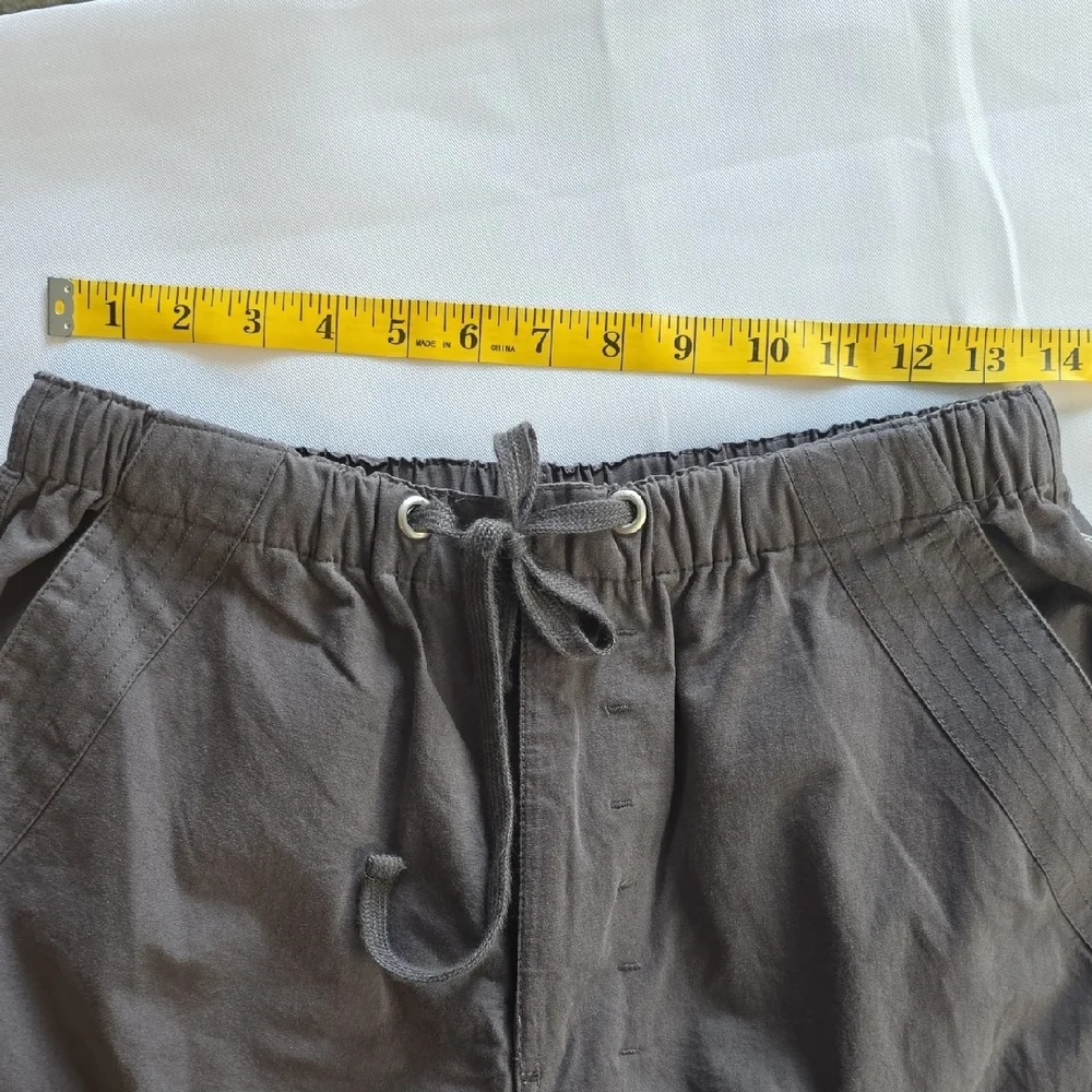 RSQ Charcoal Cargo Pants for Women - Picture 10 of 12